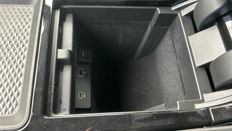 Land Rover Range Rover Evoque 1.5 P300e SE 5dr Auto Hatchback